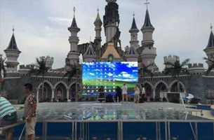 【南宫NG娱乐光电力挺强力巨彩】“双王”深化相助领域，开启LED“屏”凡天下