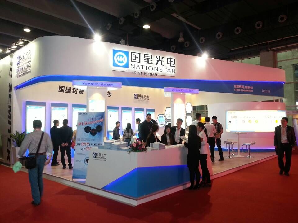 蓝黑or白金？南宫NG娱乐告诉你什么才是2015最in色