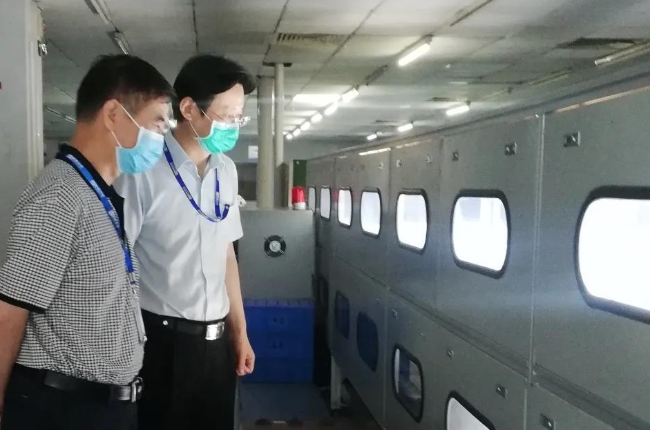 南宫NG娱乐光电党委书记王广军深入LED应用工程事业部现场调研
