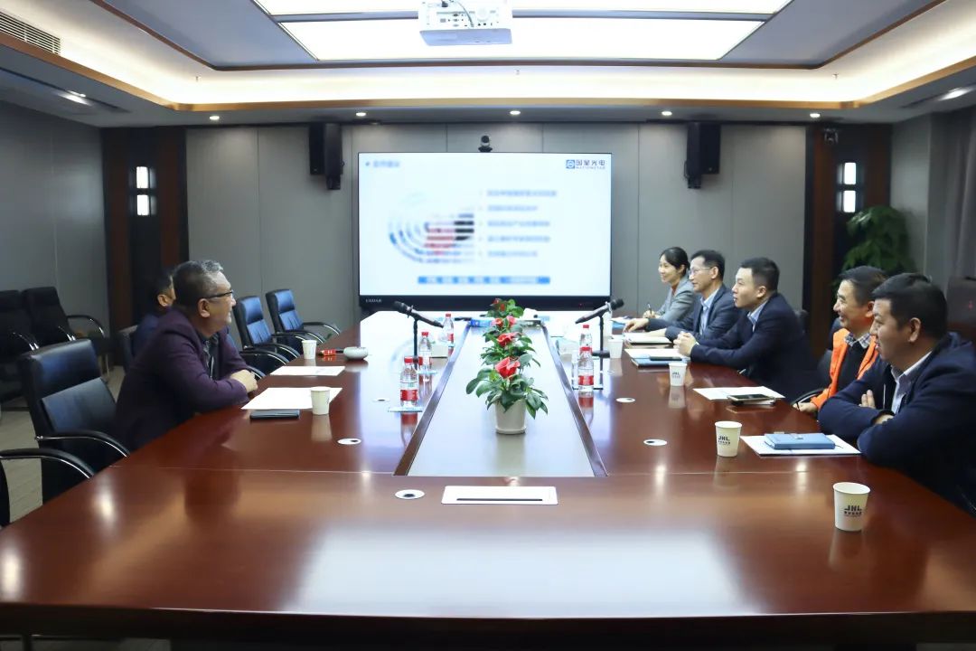 力促“产+研”深度融合，南宫NG娱乐光电主要认真人带队赴季华实验室造访交流
