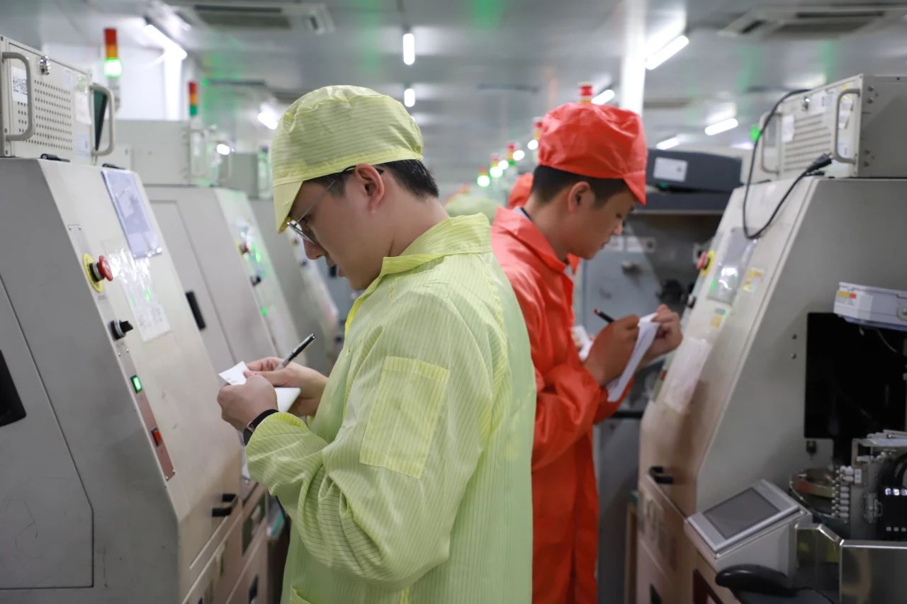 以赛强基砺精兵 赋能“再造一个新南宫NG娱乐” | 南宫NG娱乐光电举行2025年班组长综合治理手艺竞赛